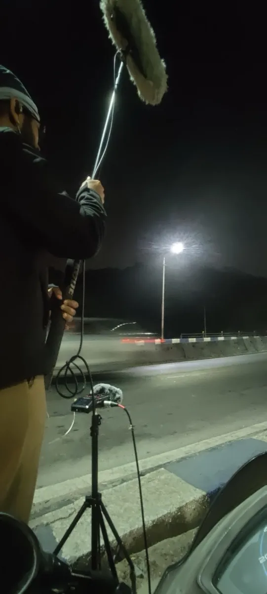 Night boom recording by a streetlight